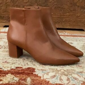 L’AGENCE cognac leather bootie SZ 41